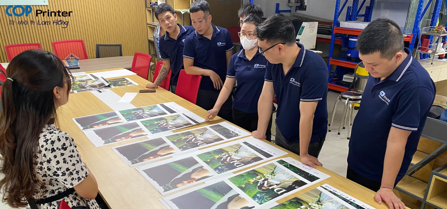 In UV Cuộn 5 Màu – In Màu Trắng Trên Mọi Chất Liệu